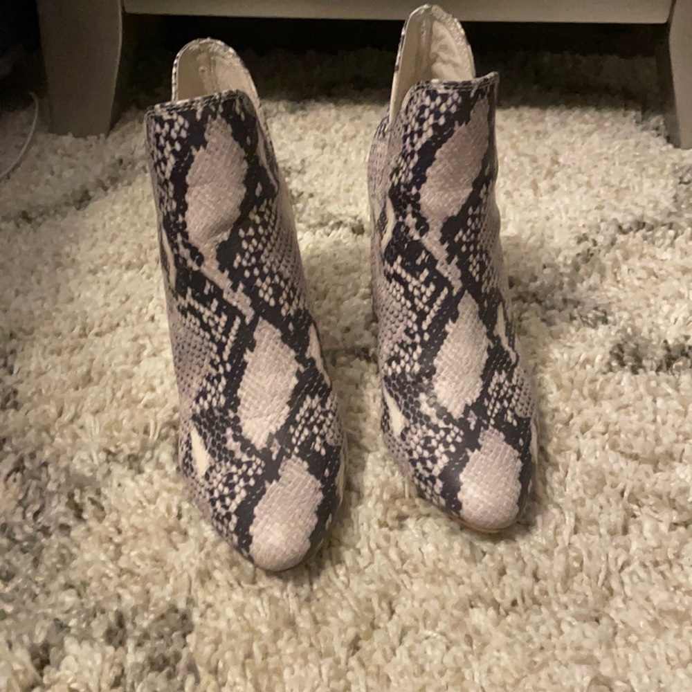 Steve Madden Rookie booties